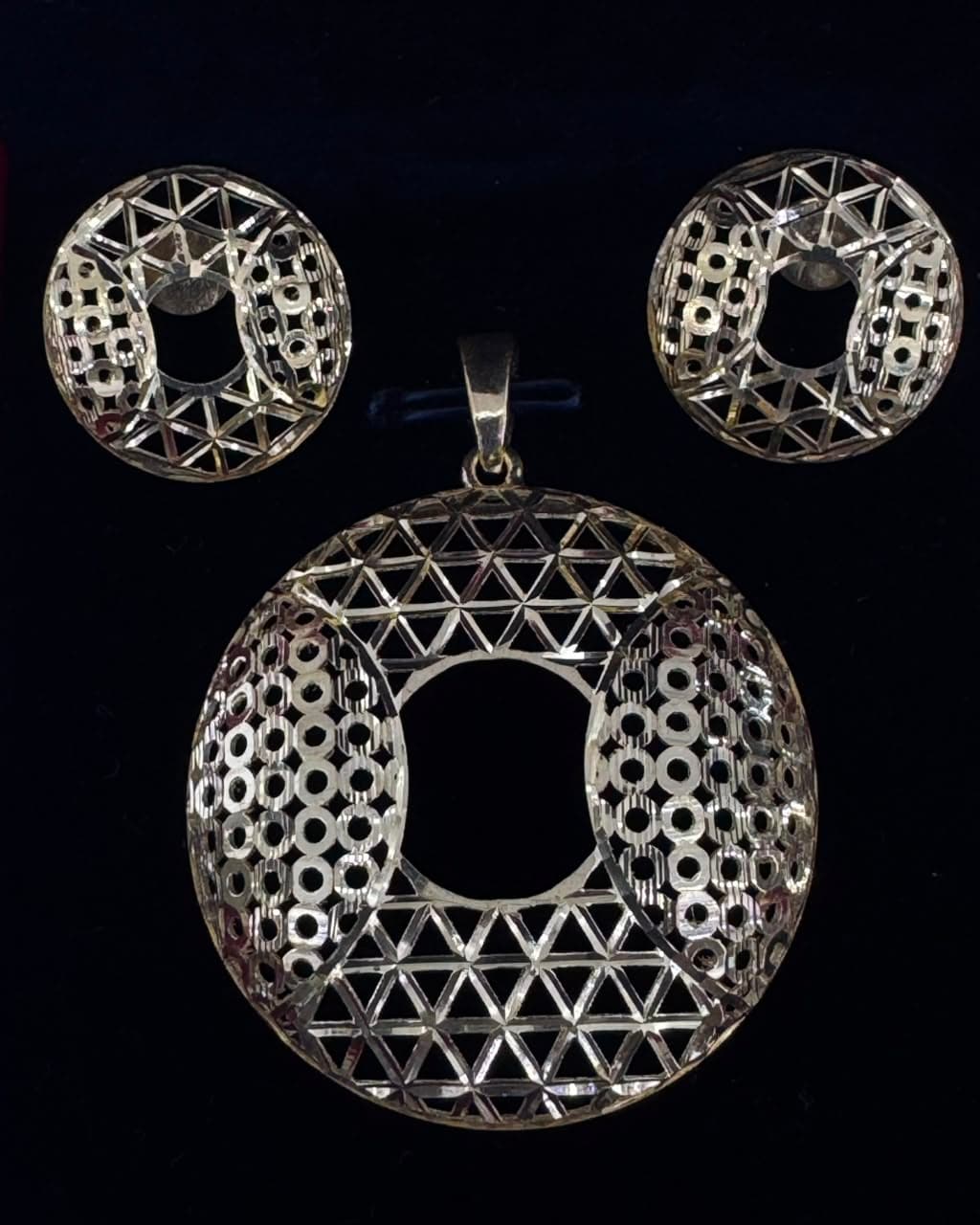 22K Geometric Radiance Set - 22K purity gold 10.17