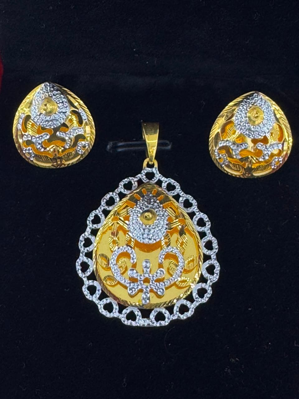 22K Teardrop Majesty Filigree Set - 22K purity gold 10.44